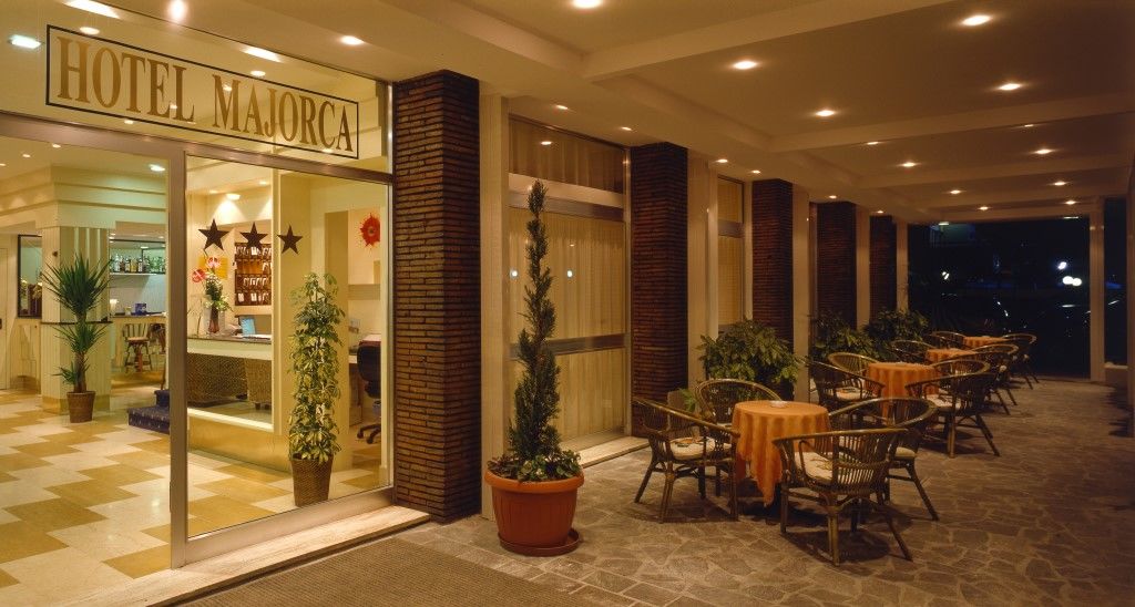 马略卡酒店 里乔内 外观 照片